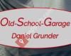 Old-School-Garage / Daniel Grunder